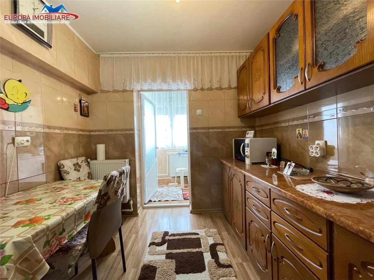 Apartament cu 2 camere de vanzare strada Podgoriilor- Tulcea - foto 7