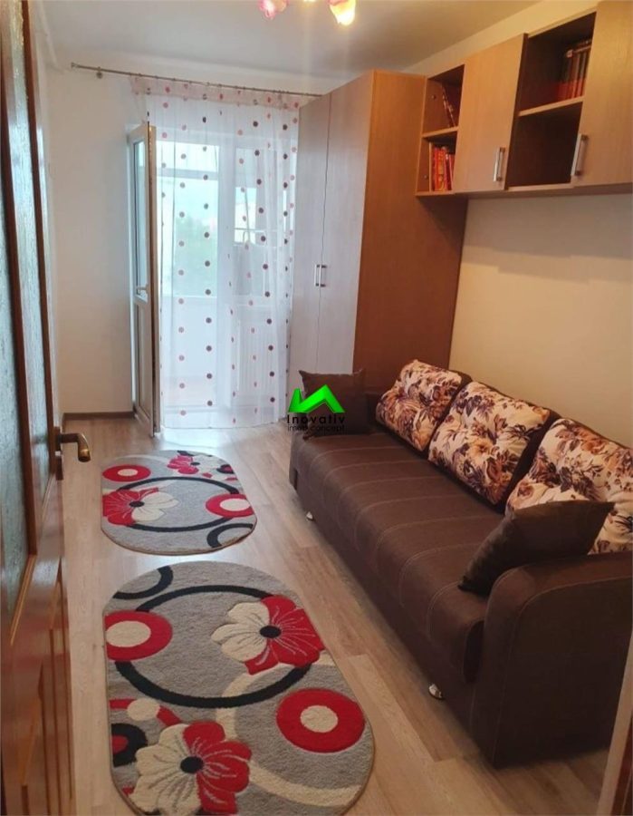 Apartament 3 camere de vanzare Sibiu Zona Tiglari - foto 2