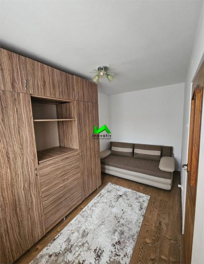 Apartament 3 camere de vanzare Sibiu Zona Tiglari - foto 3