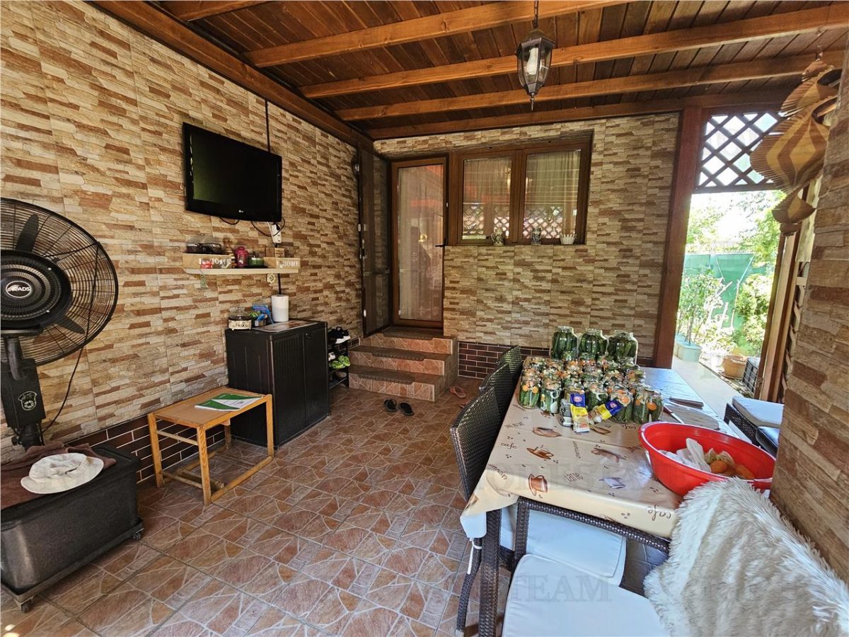 Vila lux 5 camere cu gradina superba centru Domnesti - foto 21