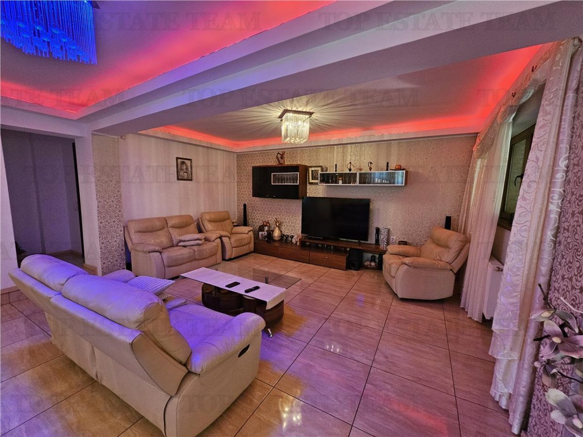 Vila lux 5 camere cu gradina superba centru Domnesti - foto 22