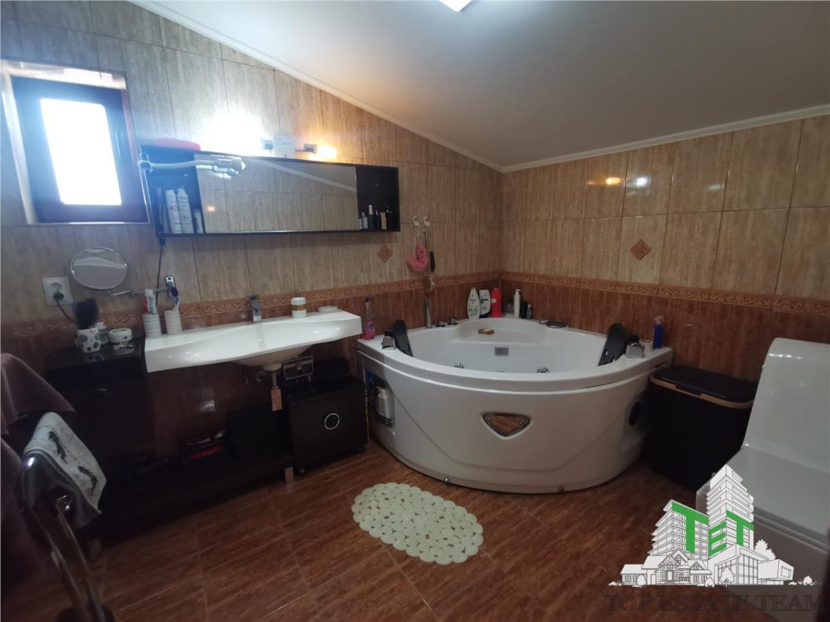 Vila lux 5 camere cu gradina superba centru Domnesti - foto 23