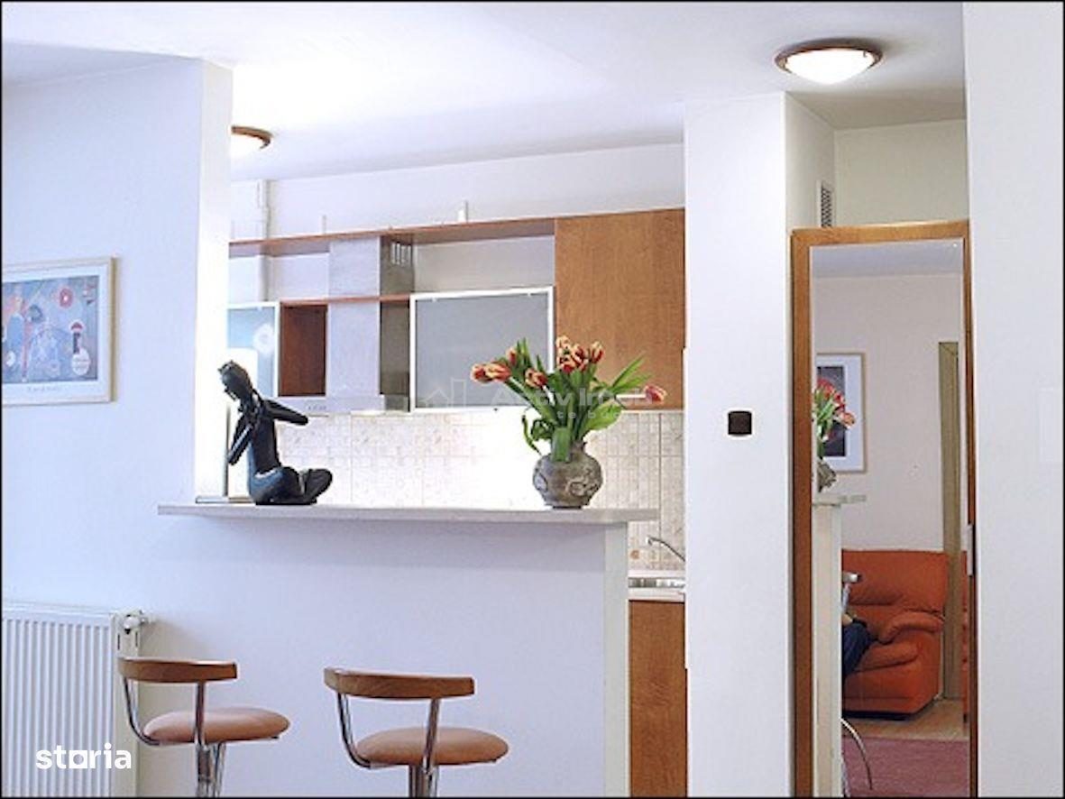 metrou Universitate - 2 camere - centrala bloc - foto 8