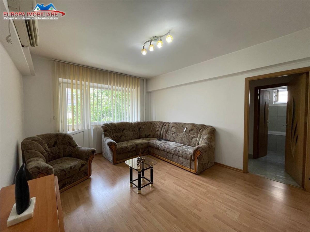 Apartament 3 camere de vanzare zona Ultracentrala Tulcea - foto 2