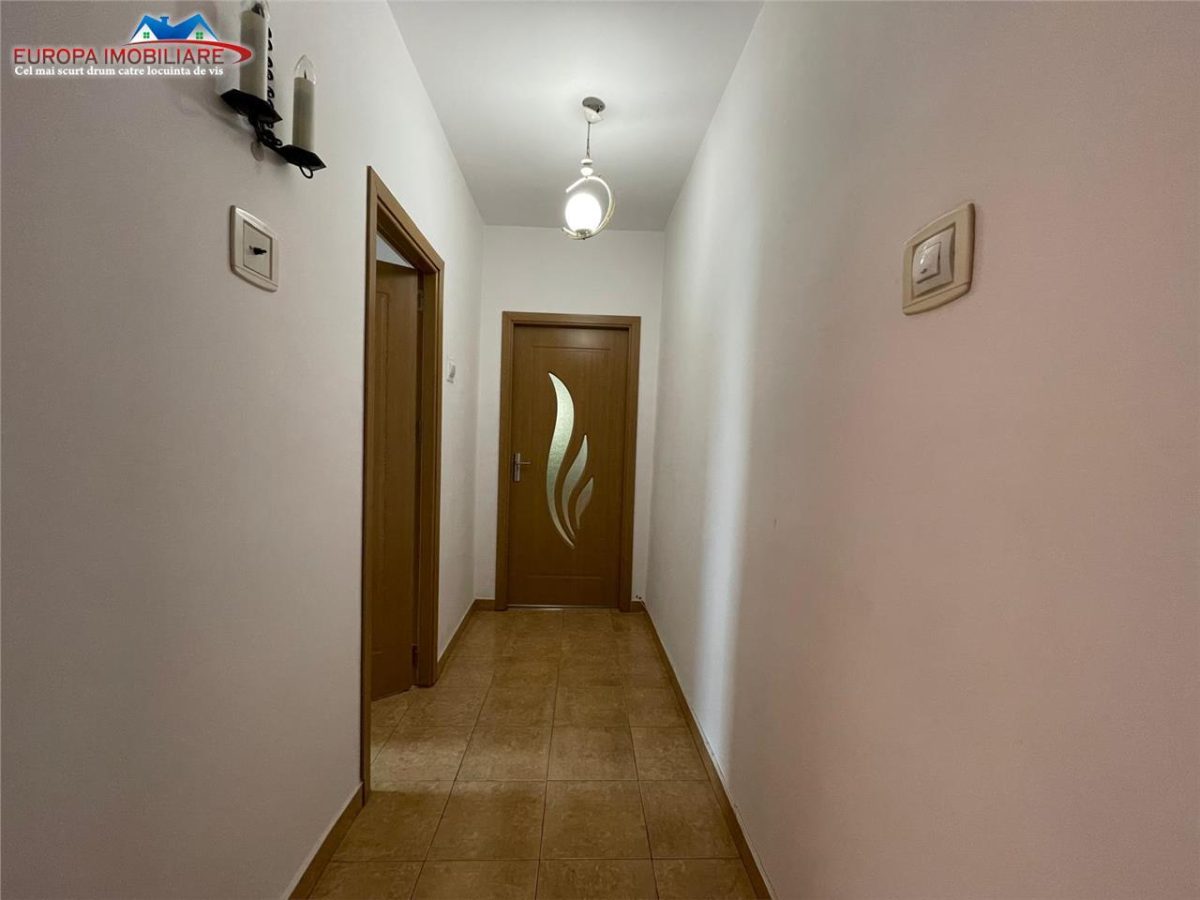 Apartament 3 camere de vanzare zona Ultracentrala Tulcea - foto 5