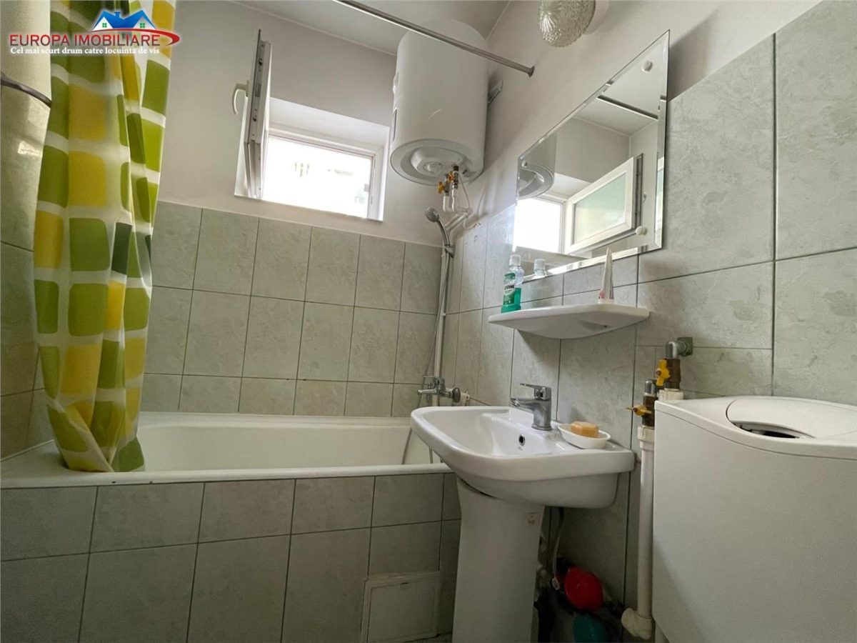 Apartament 3 camere de vanzare zona Ultracentrala Tulcea - foto 7