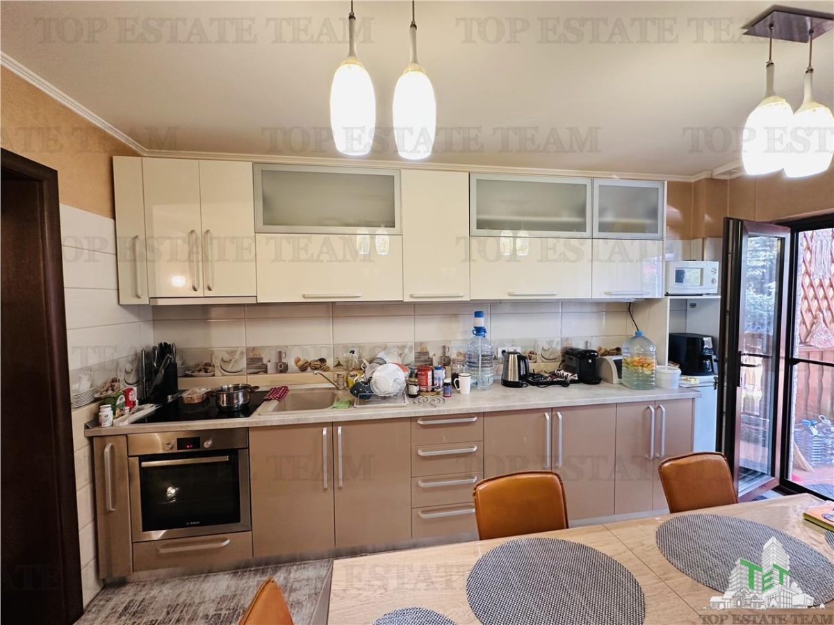 Vila superba 360 mp construiti, 524 mp curte, 6 camere, P+1+M ROSU - foto 13