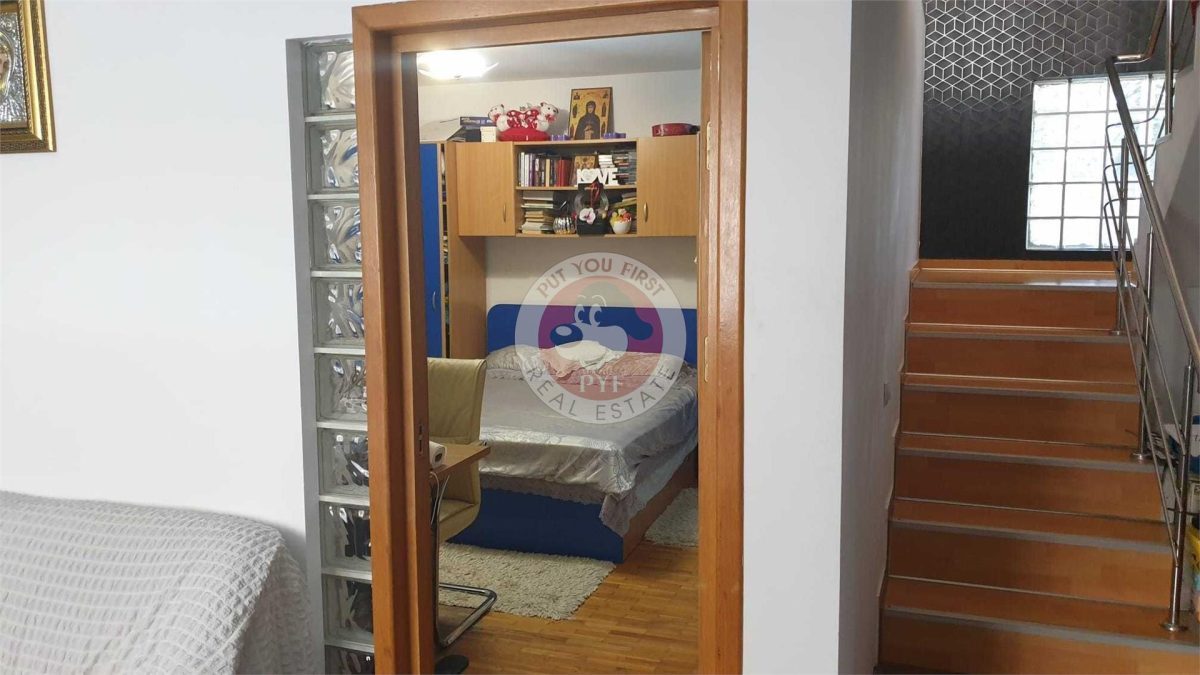 Tei Boboc | Vila 2007 | Curte proprie | 5 camere | B11043 - 