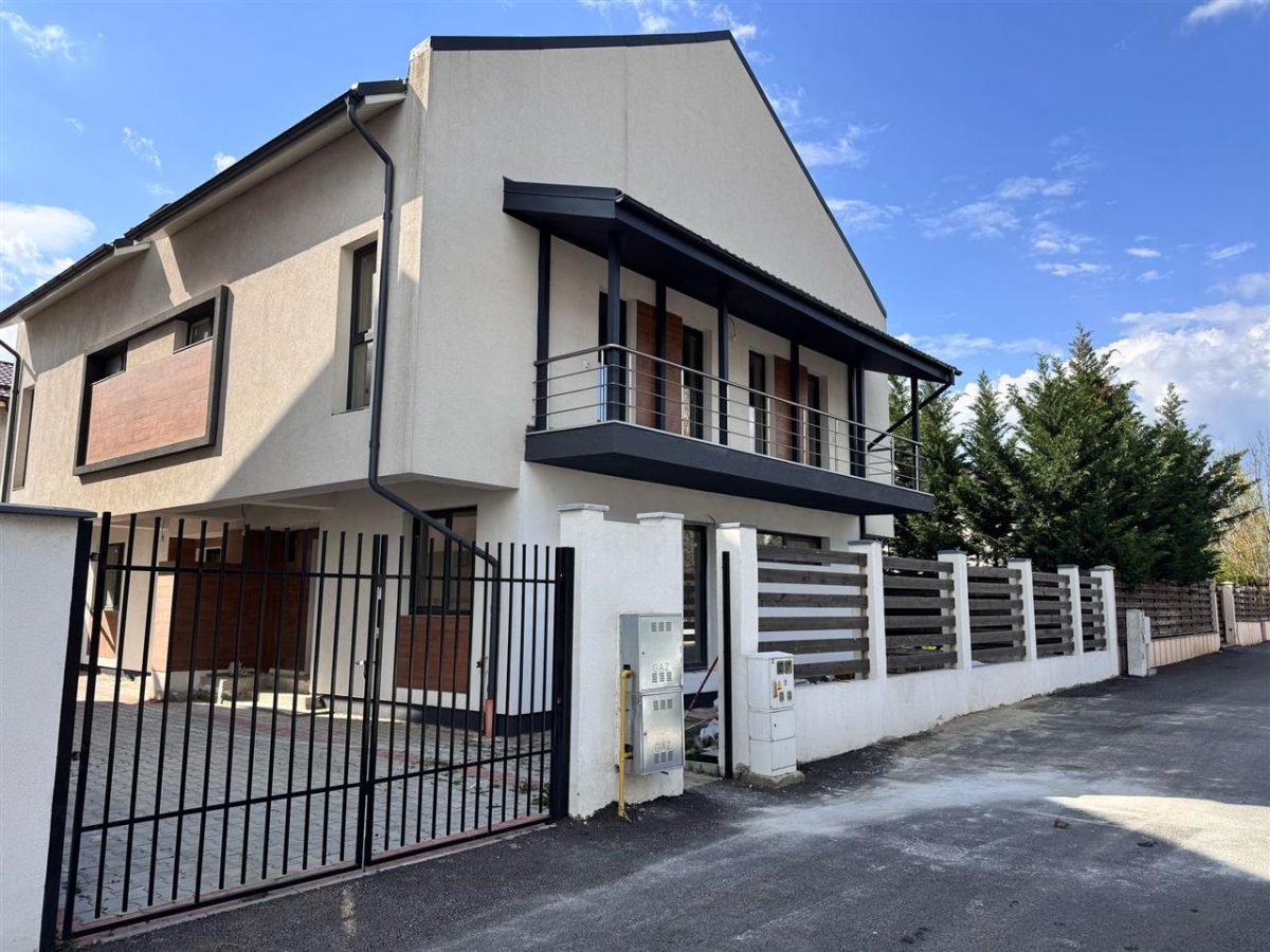 Jumatatea interioara  de duplex de vanzare la pret de apartament! - Otopeni