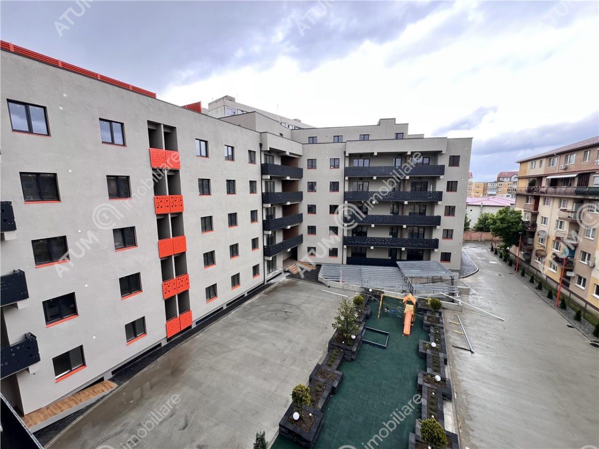 Apartament cu 3 camere decomandate si 2 balcoane in Sibiu - foto 11