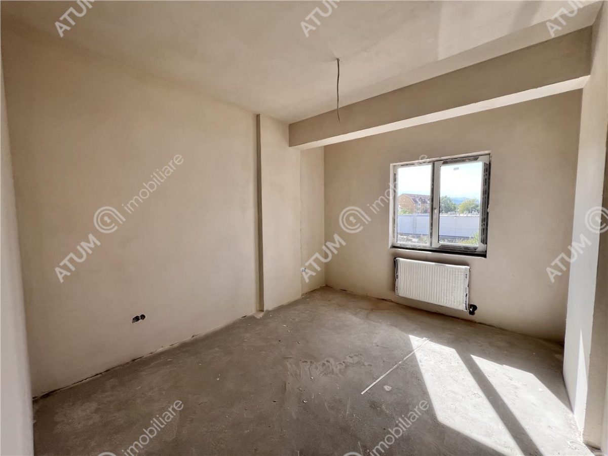 Apartament cu 3 camere decomandate si 2 balcoane in Sibiu - foto 4