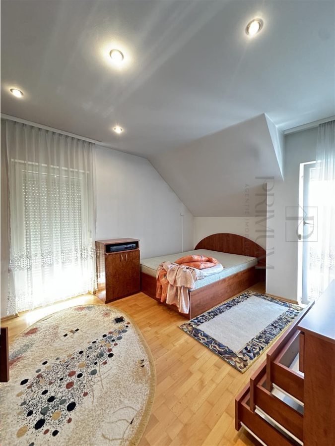 GIROCULUI - Casa individuala - Piscina incalzita si sauna - Garaj - Teren 657mp - foto 9