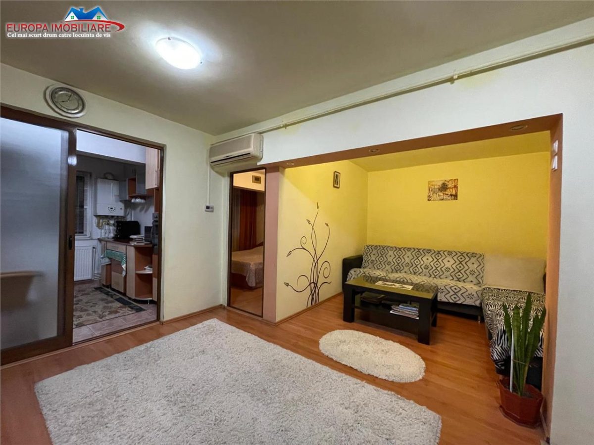 Apartament 2 camere de vanzare zona 1848 Tulcea - 