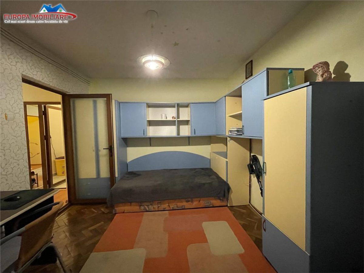 Apartament 2 camere de vanzare zona 1848 Tulcea - foto 4