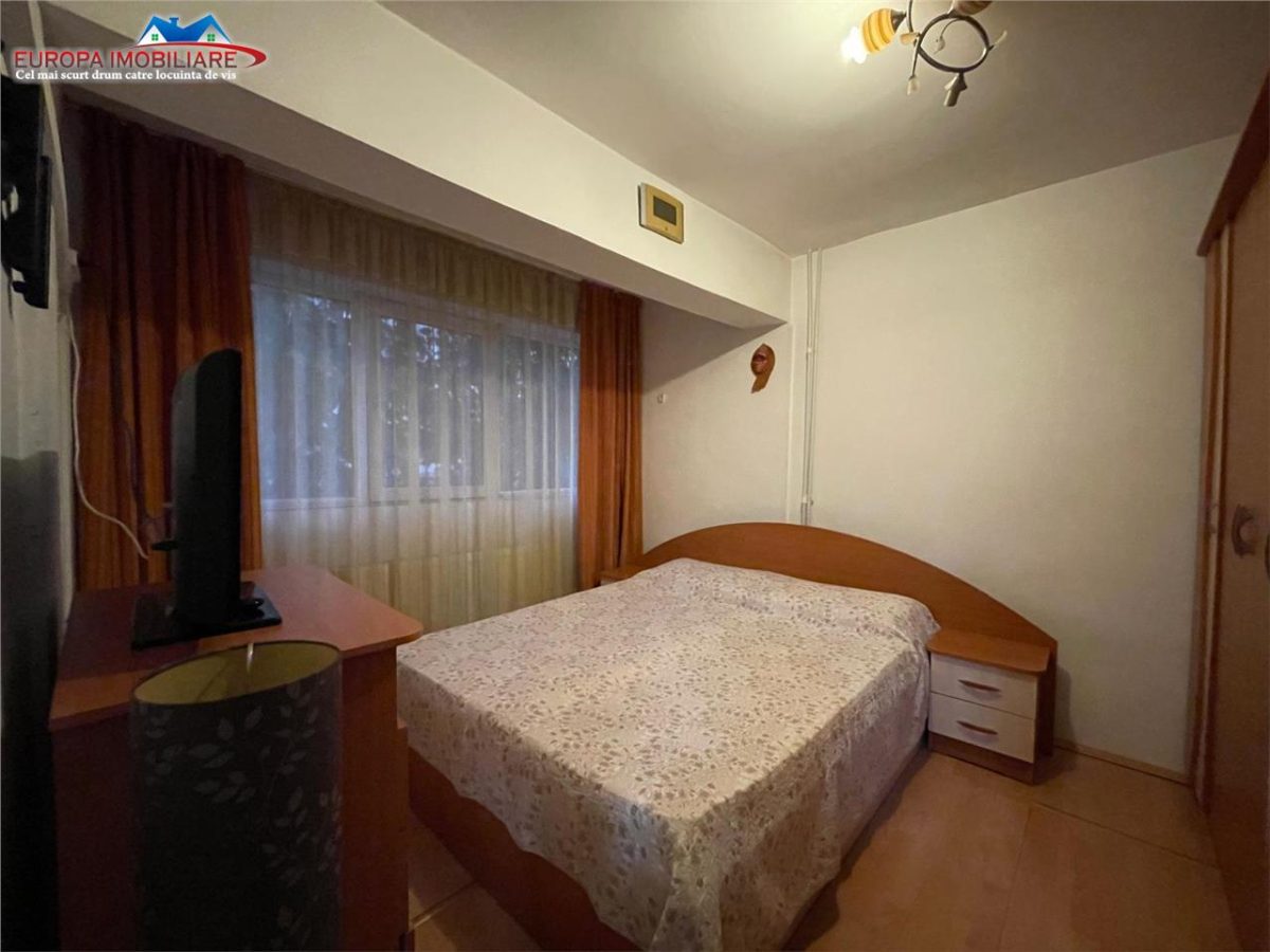 Apartament 2 camere de vanzare zona 1848 Tulcea - foto 5