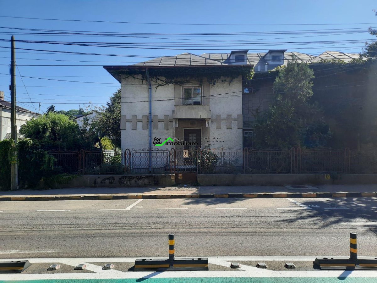 VILA CENTRAL S+P+1E - foto 2