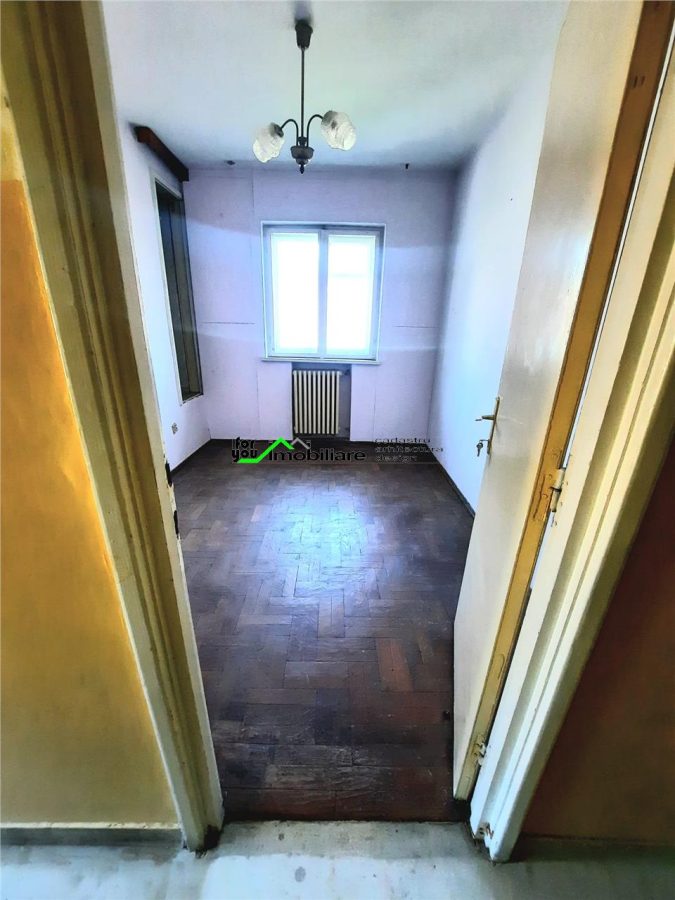 VILA CENTRAL S+P+1E - foto 17