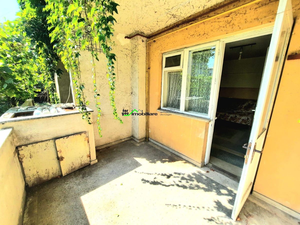 VILA CENTRAL S+P+1E - foto 6