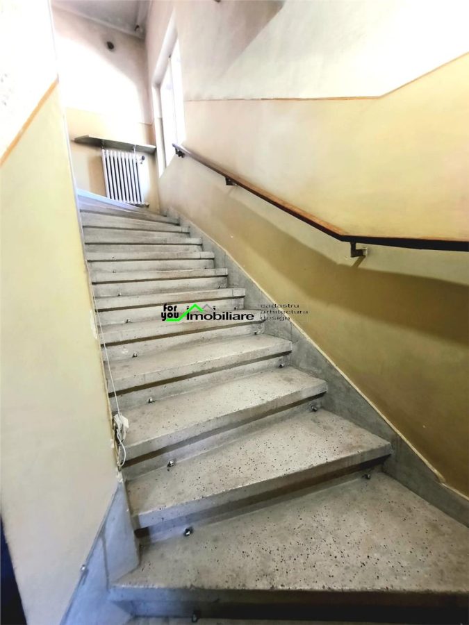 VILA CENTRAL S+P+1E - foto 8