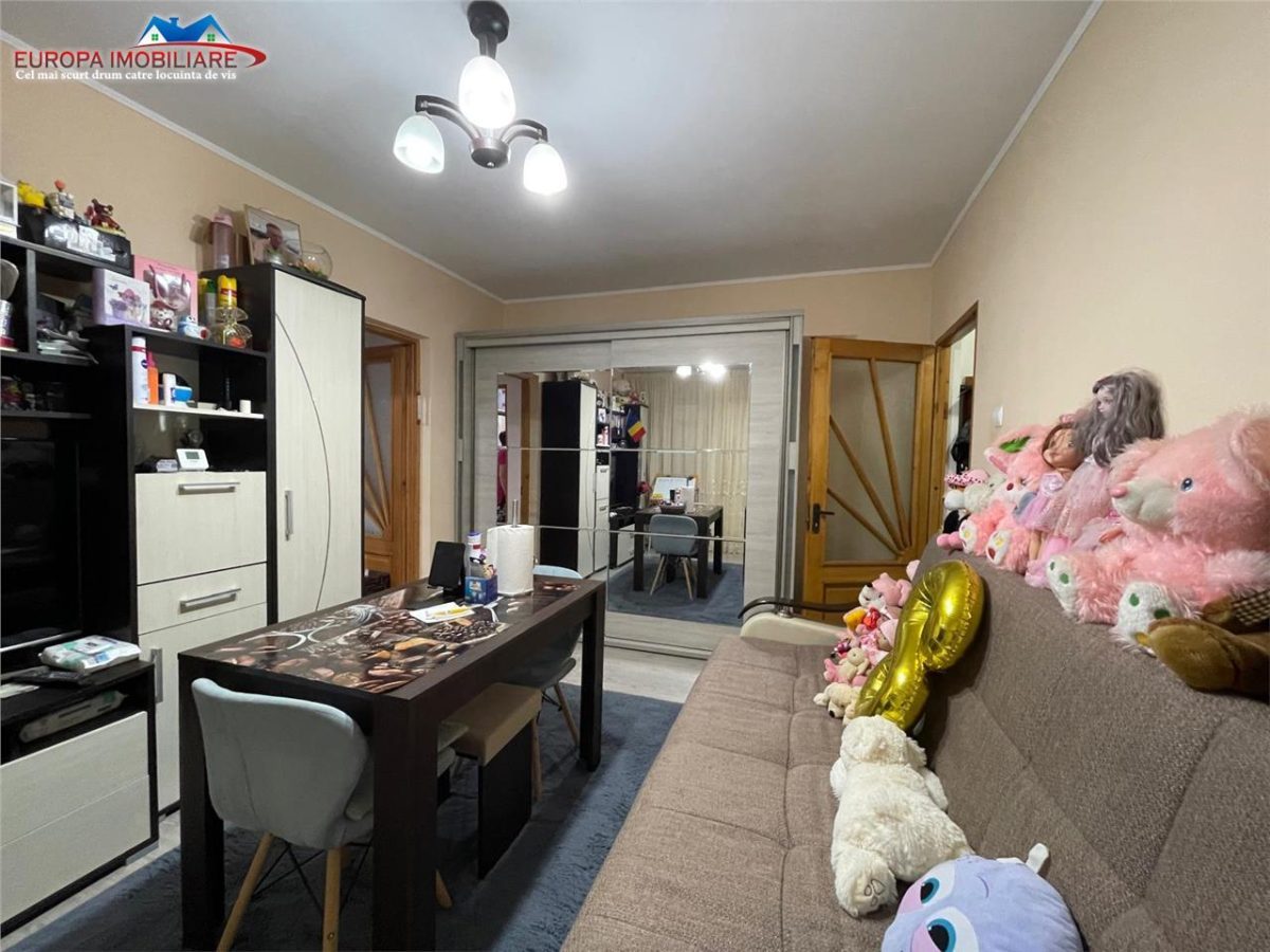 Apartament cu 2 camere de vanzare zona Alunisului Tulcea - 