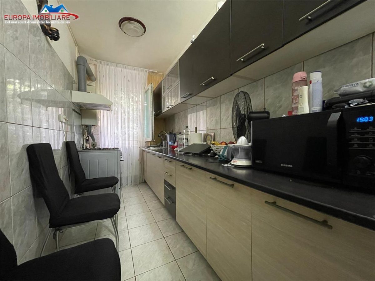 Apartament cu 2 camere de vanzare zona Alunisului Tulcea - foto 5