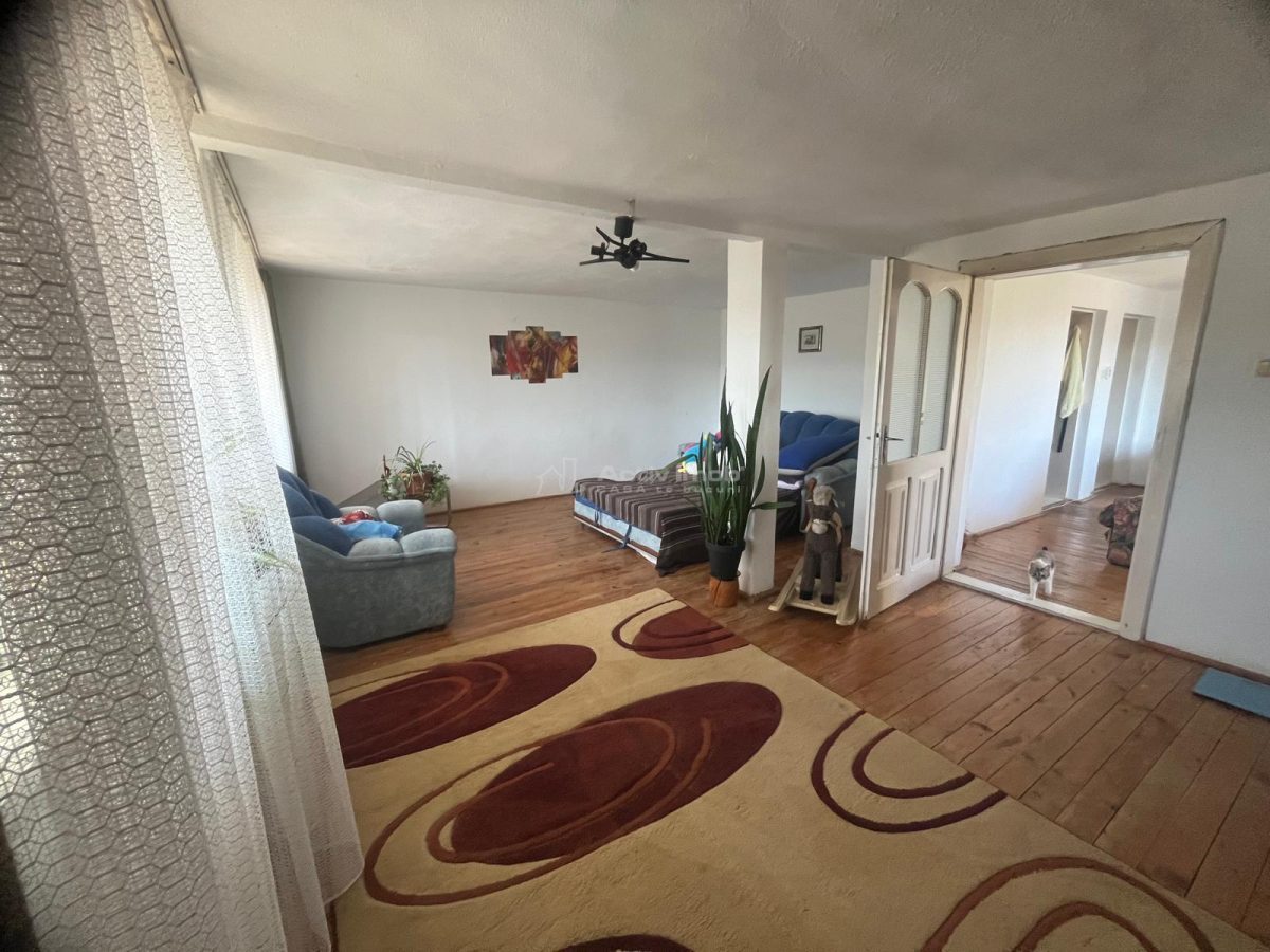 Caransebes, Casa P+1+2+M, Zona ACR - foto 2