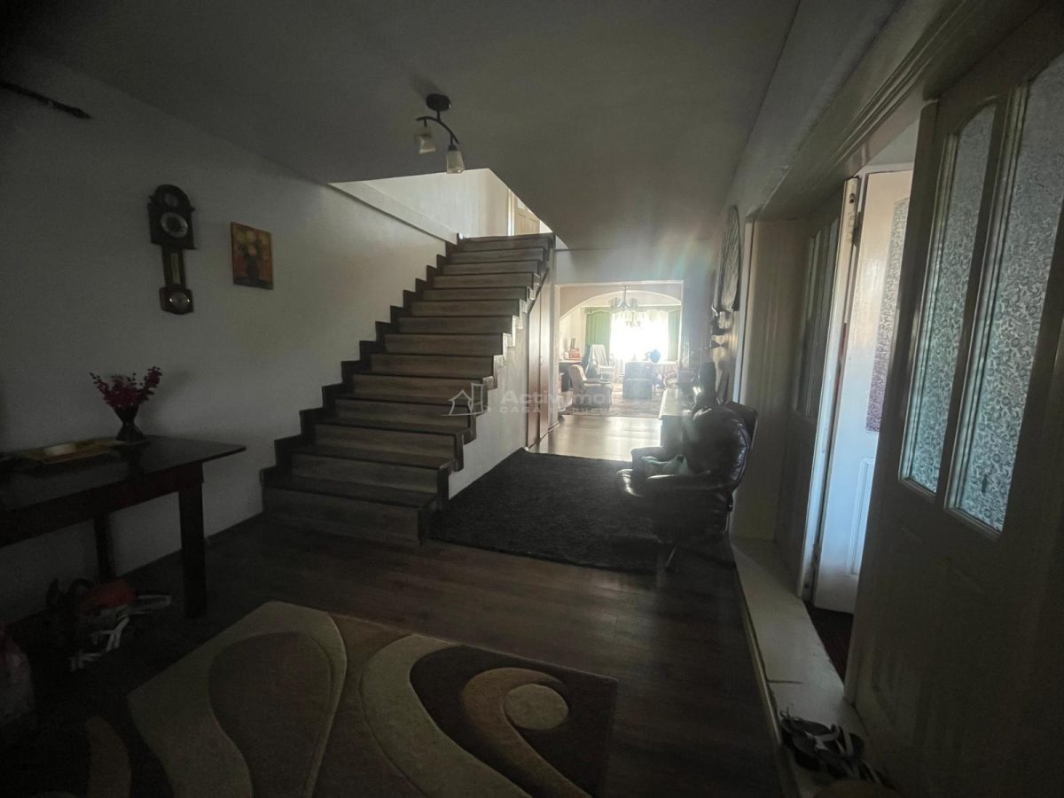 Caransebes, Casa P+1+2+M, Zona ACR - foto 18