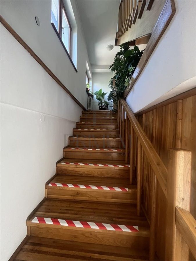 LIPOVEI - Vila INDIVIDUALA - P+2 - 8 cam - 4 bai - curte -GRADINA - PIVNITA -toate utilitatile- - foto 13