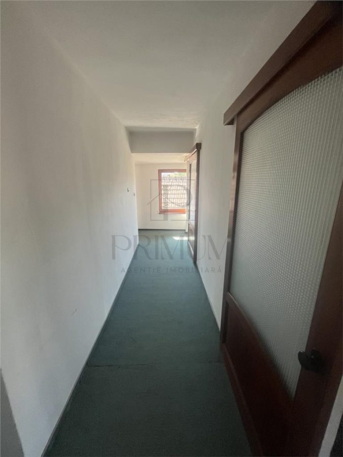 LIPOVEI - Vila INDIVIDUALA - P+2 - 8 cam - 4 bai - curte -GRADINA - PIVNITA -toate utilitatile- - foto 8