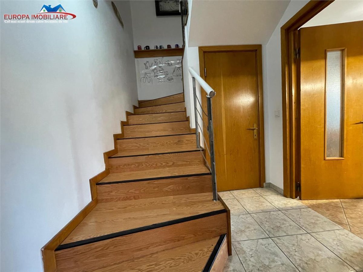 Duplex de vanzare zona ultracentrala -Tulcea - foto 14