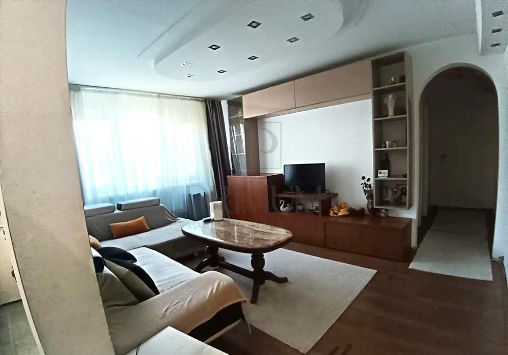 DACIA - 4 cam - clima - centrala proprie - boxa in CF - ETAJ 2 - 