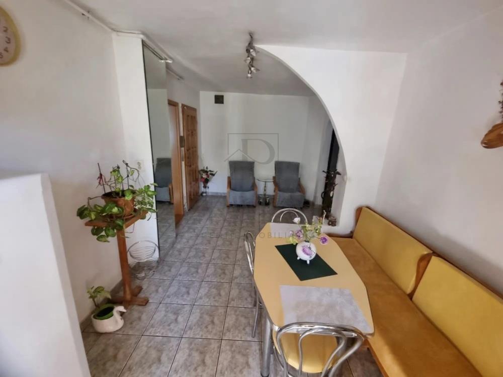 TORONTALULUI - 3 CAM - 2 BALCOANE - CENTRALA - ETJ.INTERMEDIAR -BOXA - foto 2