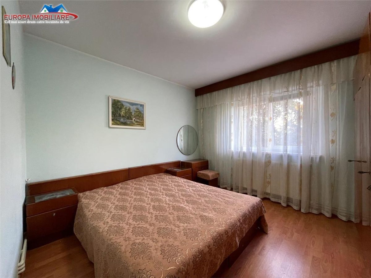 Apartament 3 camere de vanzare zona E3 -Tulcea - foto 4