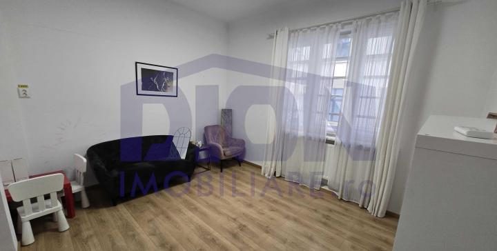 Apartament spatios, zona Ultracentrala - 
