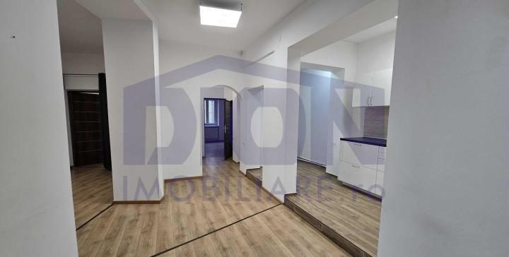 Apartament spatios, zona Ultracentrala - foto 3