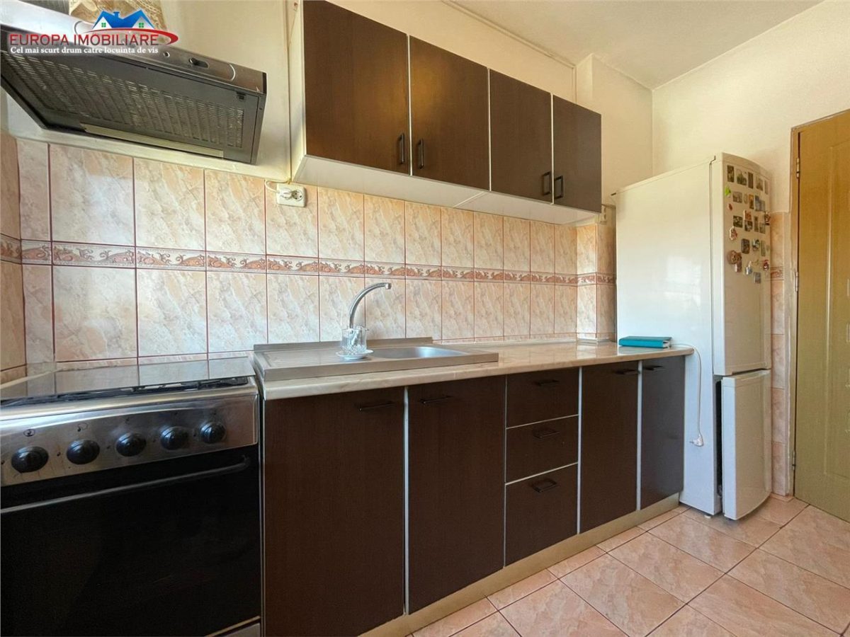 Apartament 2 camere de vanzare zona centrala Tulcea - foto 3
