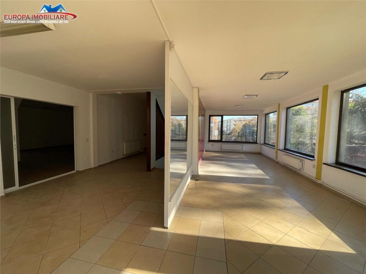 Spatiu de inchiriat  zona ultracentrala Tulcea - foto 22