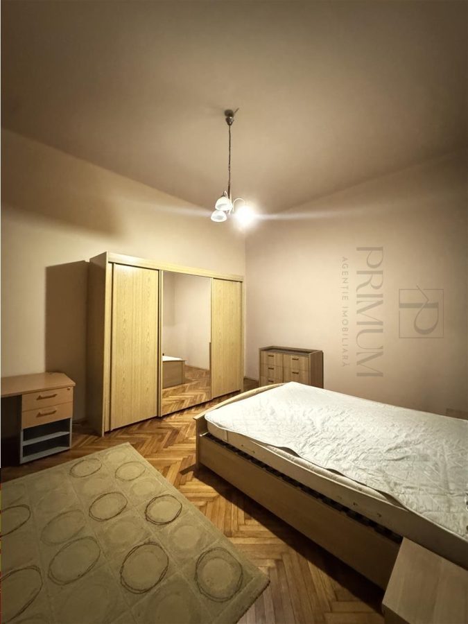 MEDICINA - 2 CAMERE - DECOMANDAT - SPATIOS - ETAJ 1 - CLADIRE ISTORICA - foto 2