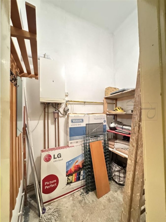 MEDICINA - 2 CAMERE - DECOMANDAT - SPATIOS - ETAJ 1 - CLADIRE ISTORICA - foto 9