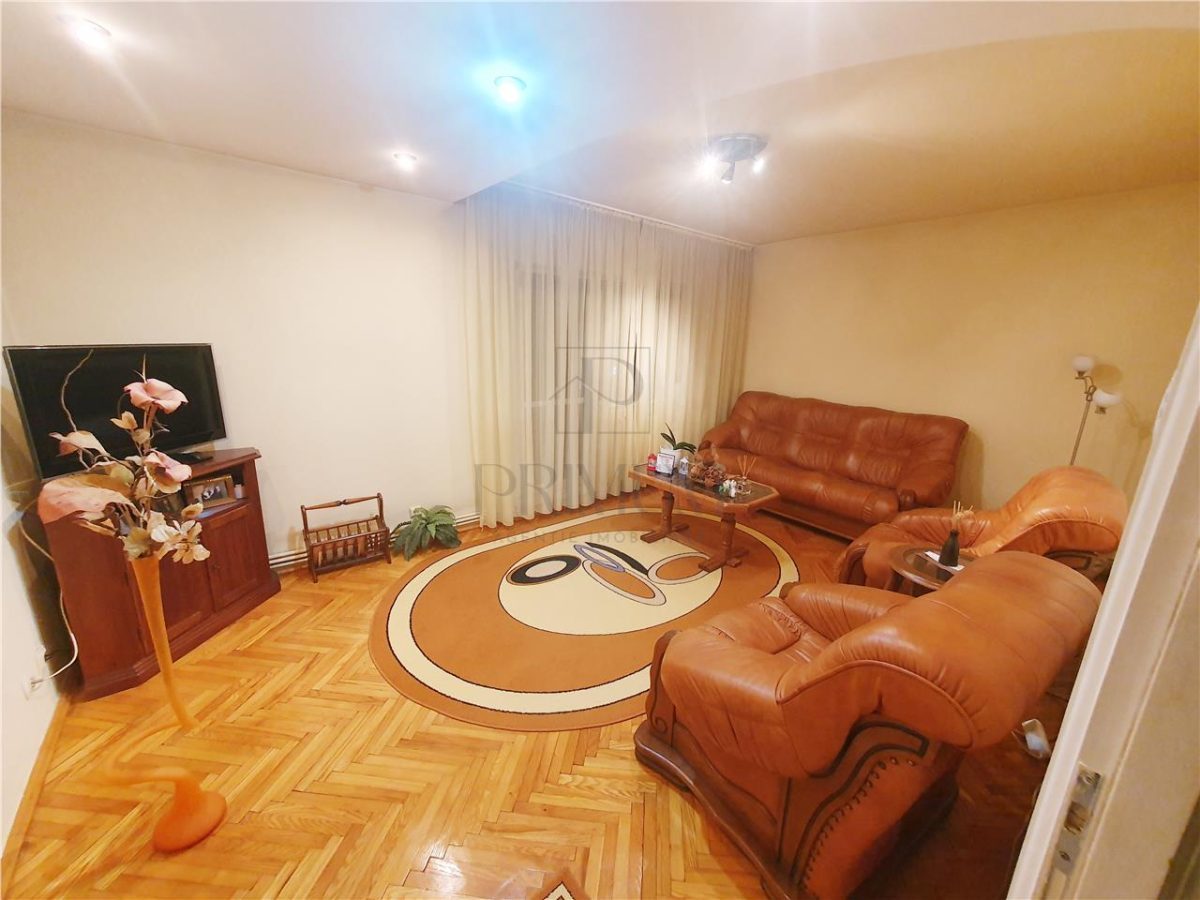 SOARELUI - 3 CAM - 2 BAI - SPATIOS -  CENTRALA PROPRIE - ETAJ INTERMEDIAR - ZONA EXCELENTA - 