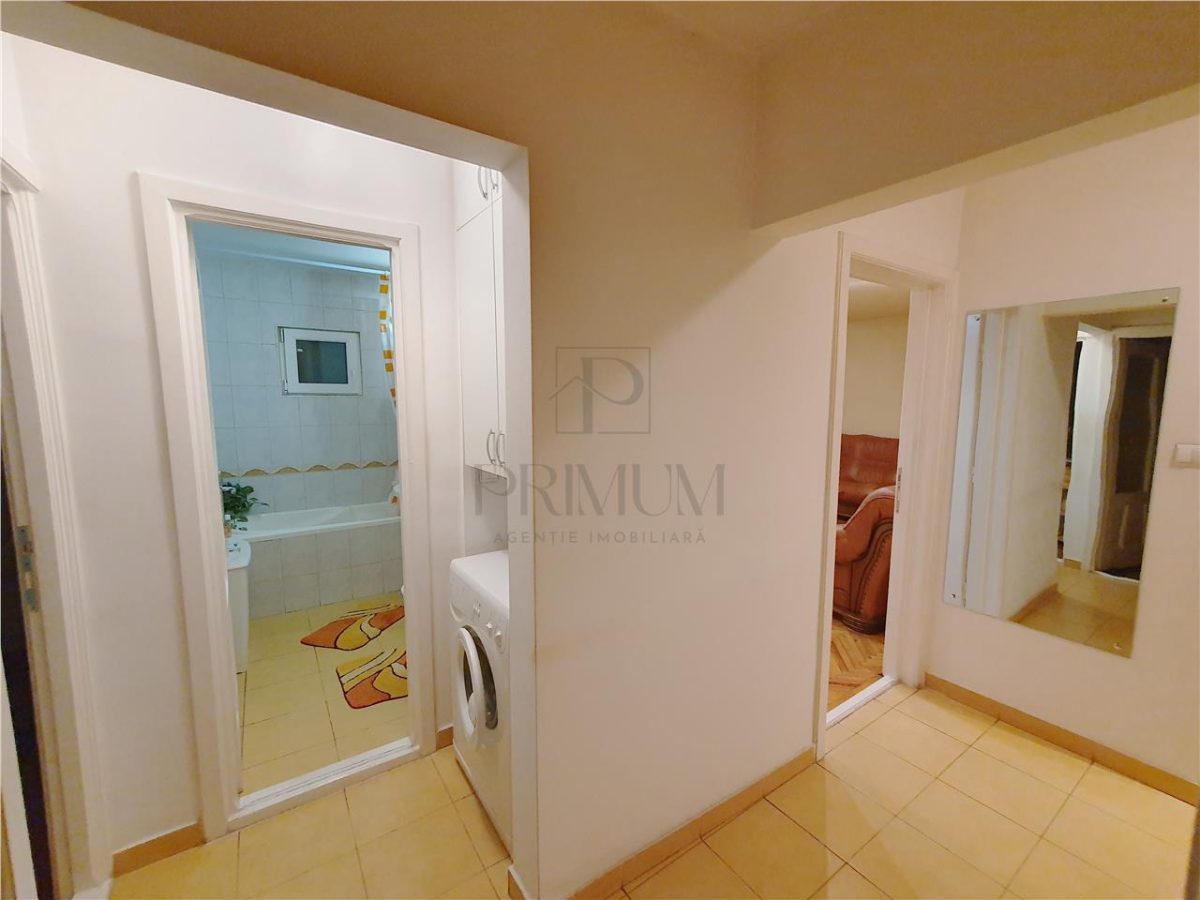 SOARELUI - 3 CAM - 2 BAI - SPATIOS -  CENTRALA PROPRIE - ETAJ INTERMEDIAR - ZONA EXCELENTA - foto 11