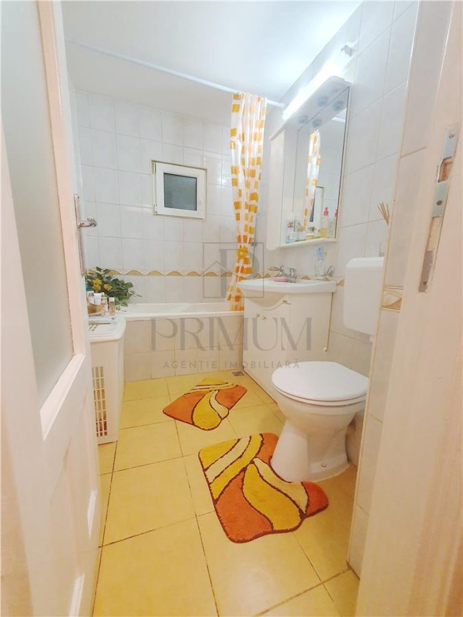 SOARELUI - 3 CAM - 2 BAI - SPATIOS -  CENTRALA PROPRIE - ETAJ INTERMEDIAR - ZONA EXCELENTA - foto 12