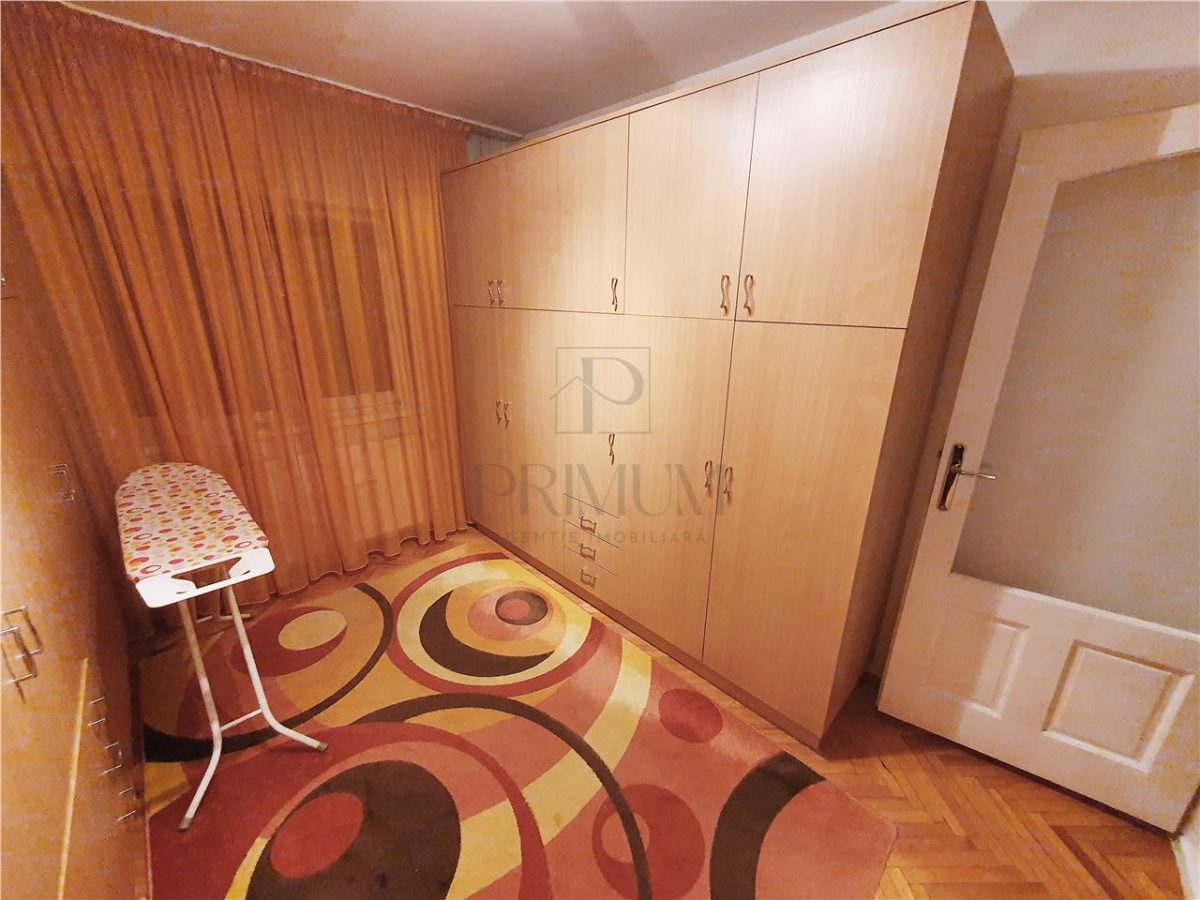 SOARELUI - 3 CAM - 2 BAI - SPATIOS -  CENTRALA PROPRIE - ETAJ INTERMEDIAR - ZONA EXCELENTA - foto 6