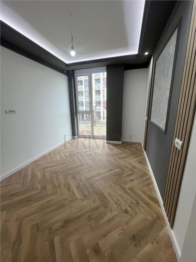 TORONTALULUI - 3 CAM - ETJ.1 - LOC PARCARE - INCALZIRE PARDOSEALA - BLOC NOU - LIFT - foto 4