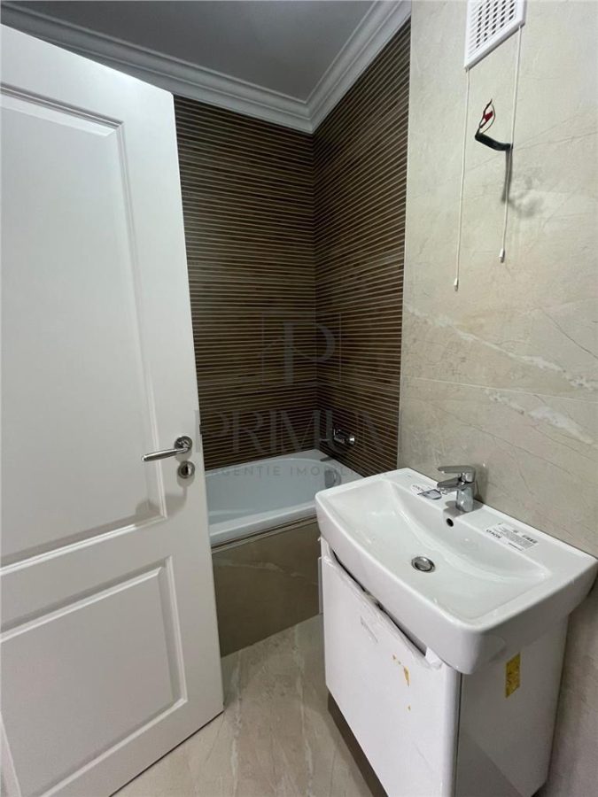 TORONTALULUI - 3 CAM - ETJ.1 - LOC PARCARE - INCALZIRE PARDOSEALA - BLOC NOU - LIFT - foto 8