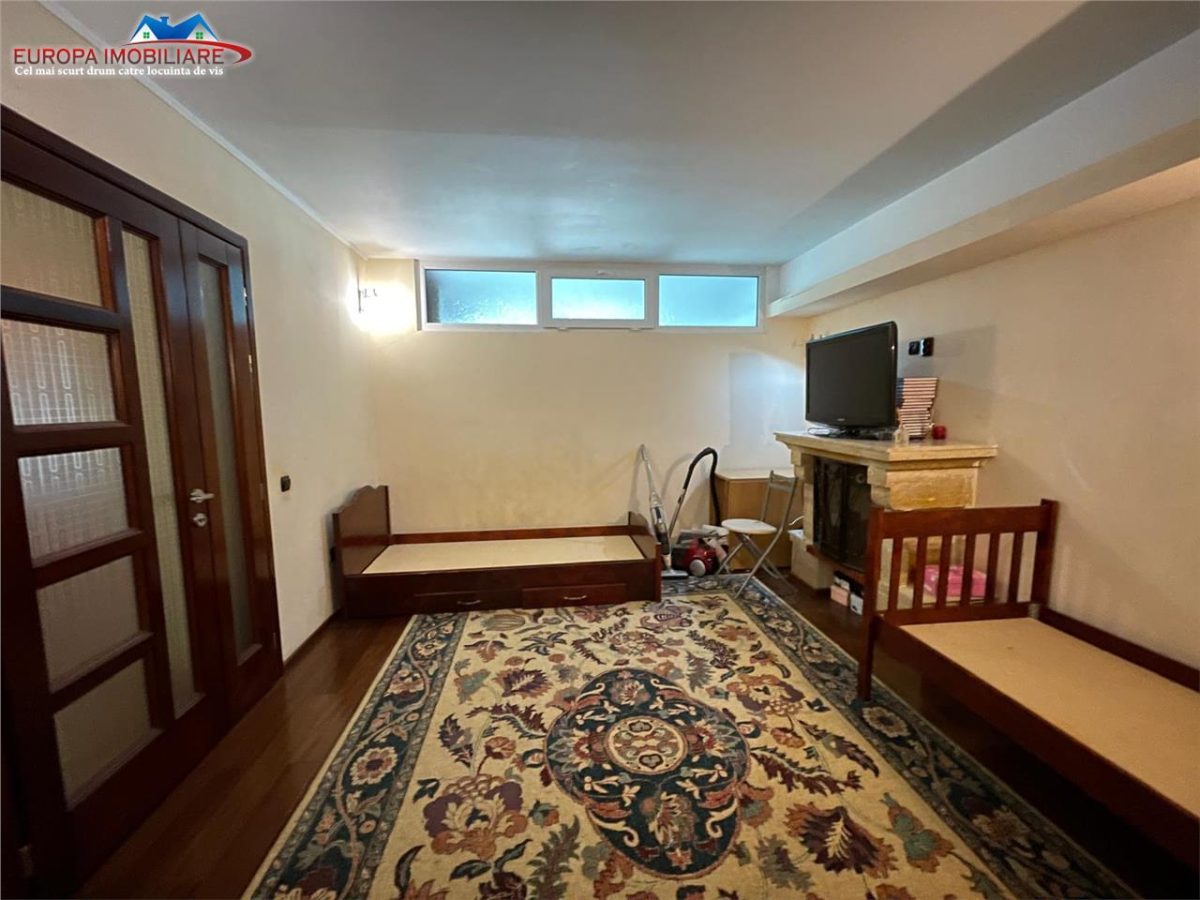 Apartament 2 camere de vanzare zona centrala Tulcea - foto 2