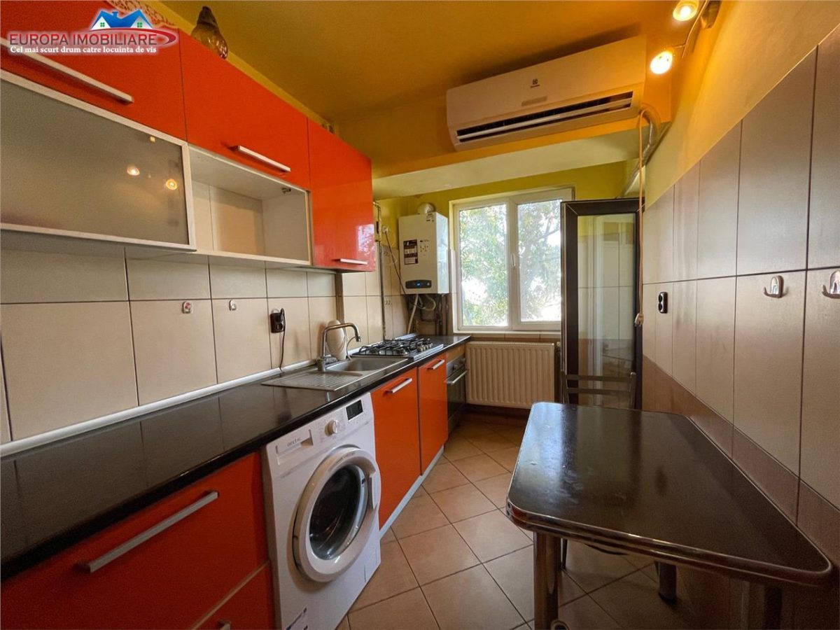 Apartament 2 camere de vanzare zona centrala Tulcea - foto 5