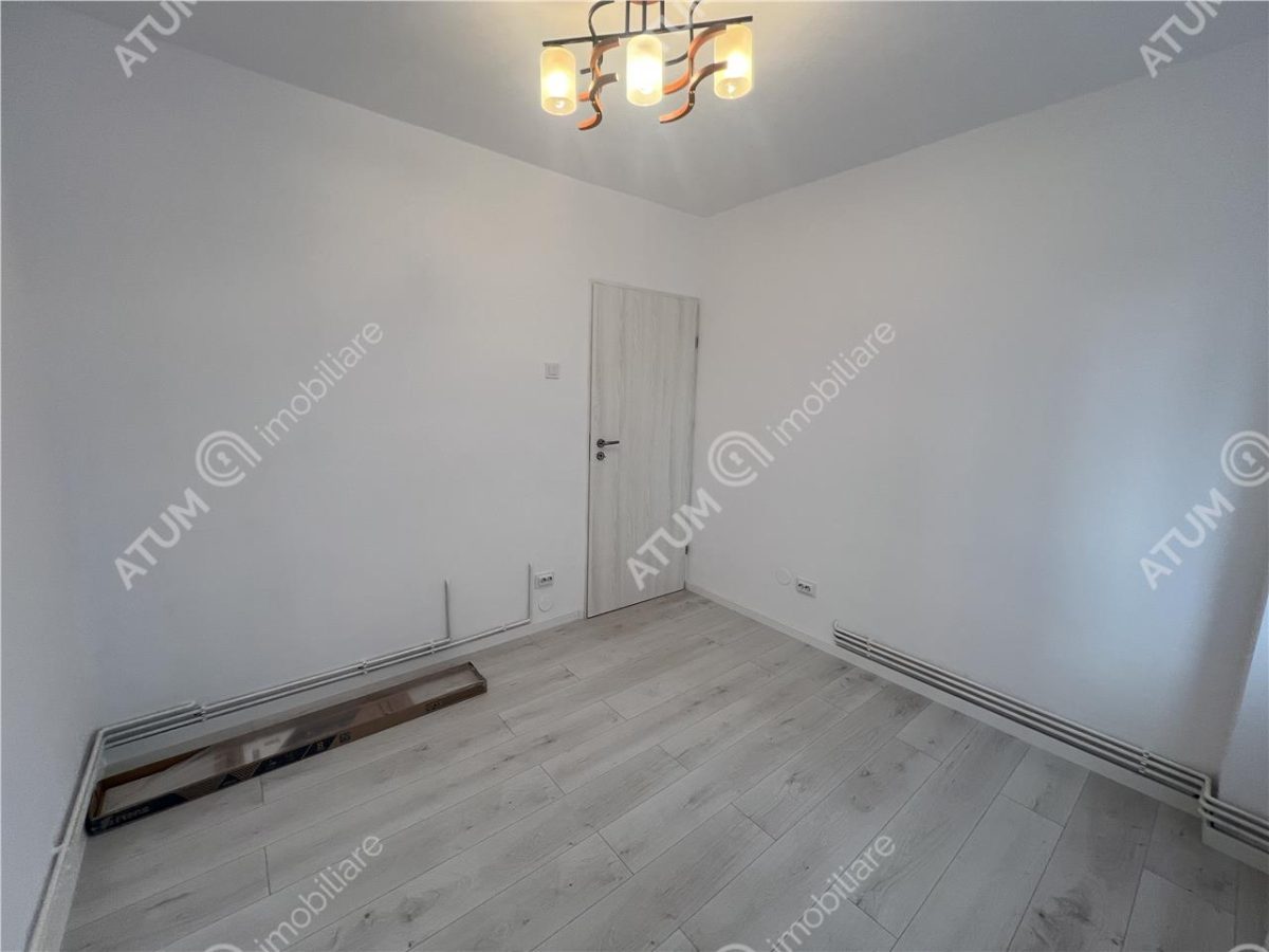 Apartament renovat cu 2 camere decomandate si balcon zona Rahovei - foto 3