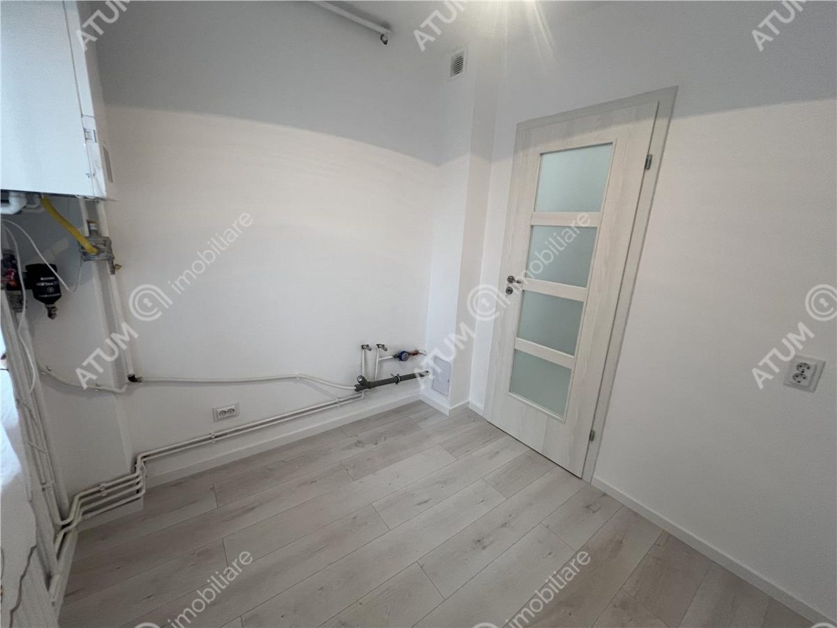 Apartament renovat cu 2 camere decomandate si balcon zona Rahovei - foto 9