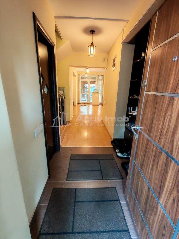 Vanzare Casa  - Vila - Prelungirea Ghencea - Margelelor - teren 300mp -  235000E-  NEGOCIABIL - Comision 0! - foto 5